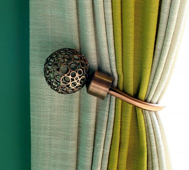 Retro Style U-shaped Curtain Wall Hooks