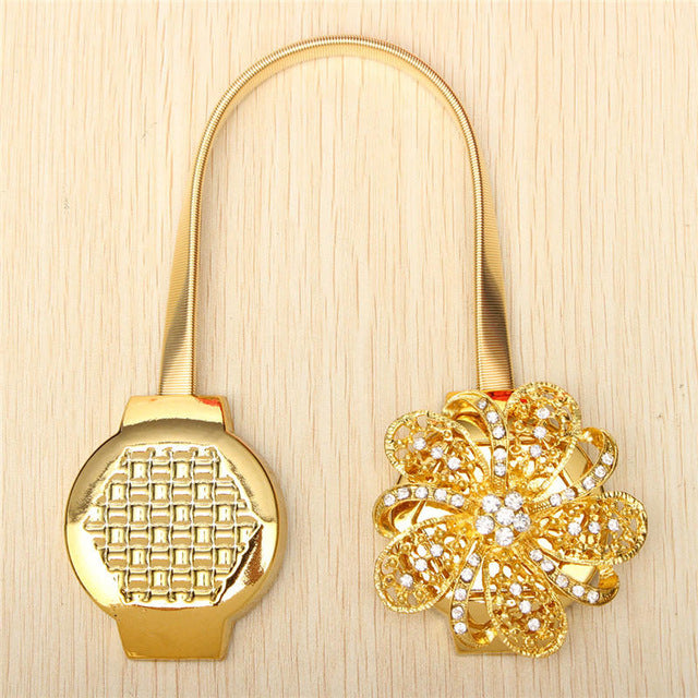 Class Magnetic Curtain Clip