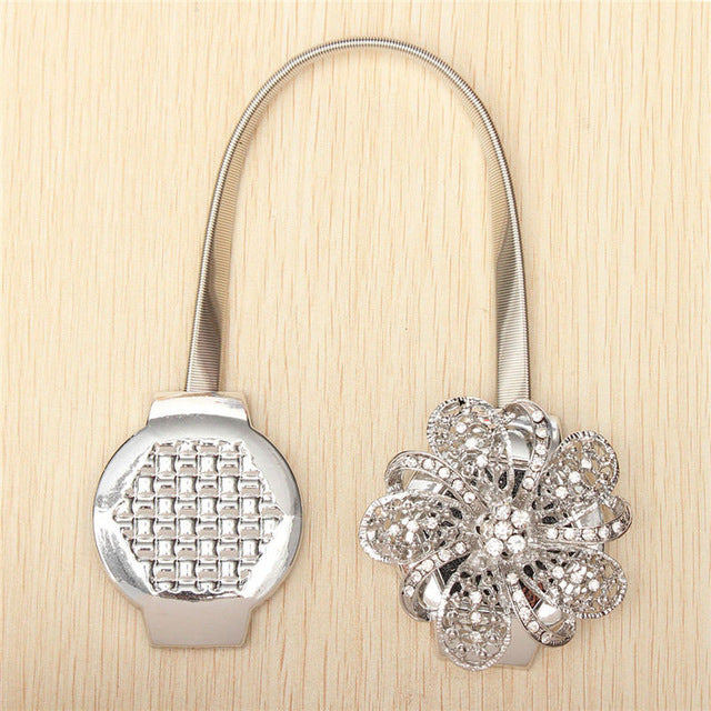 Class Magnetic Curtain Clip